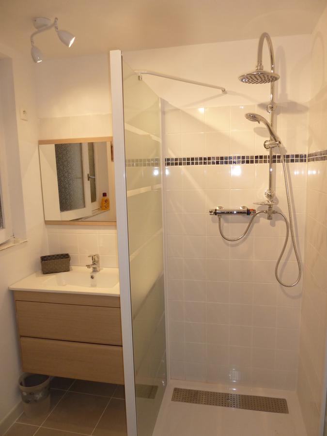 Kergio Bed & Breakfast Saint-Uze Bagian luar foto